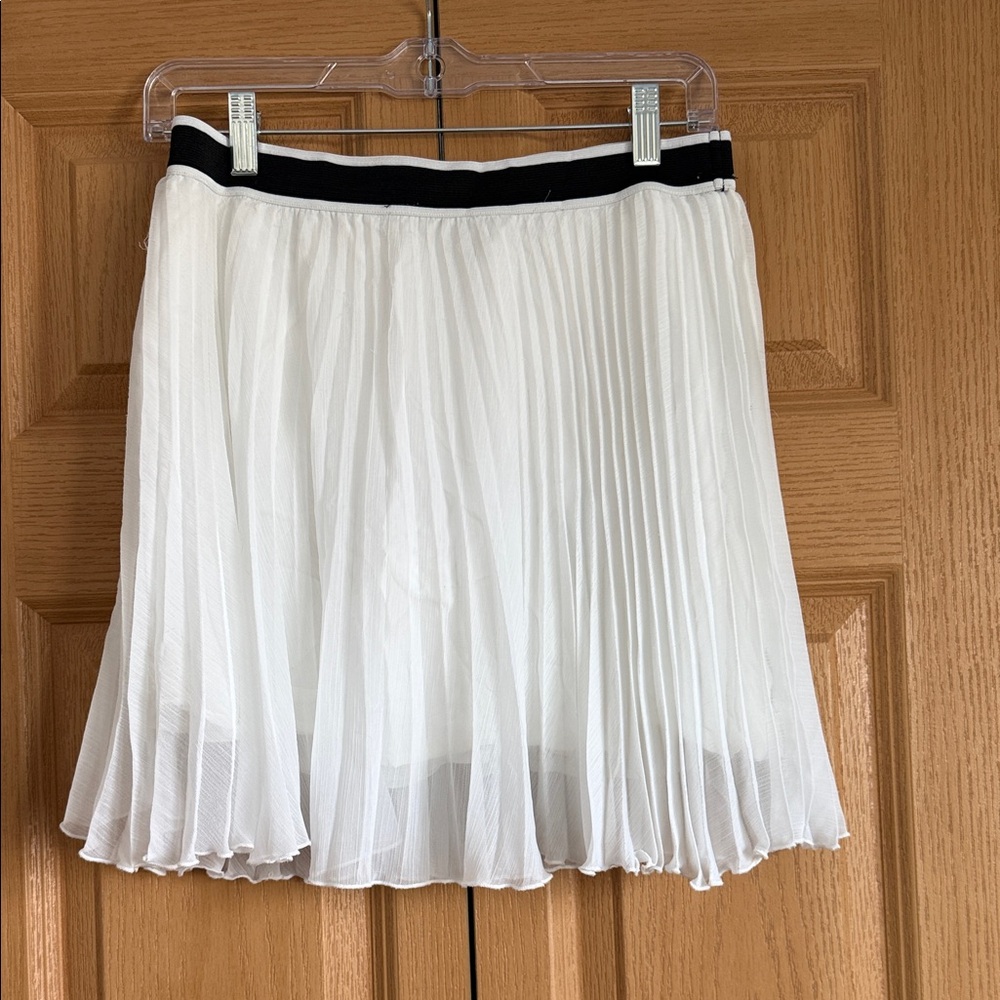 Abercrombie White Pleated Mini Skirt with Black Waistband